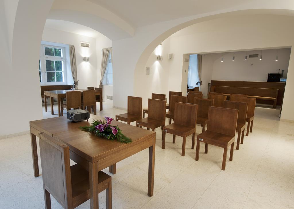 Rimske Terme Resort - Hotel Zdraviliski Dvor Rimske Toplice Esterno foto