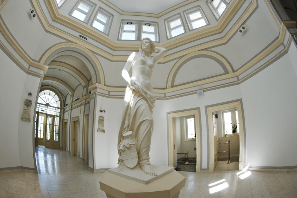 Rimske Terme Resort - Hotel Zdraviliski Dvor Rimske Toplice Esterno foto
